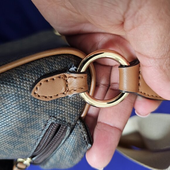 Slater Medium Signature Logo Sling Pack - Picture 8 of 10